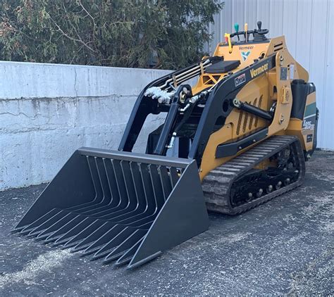 moving rock with a mini skid steer|Mini Rock Bucket .